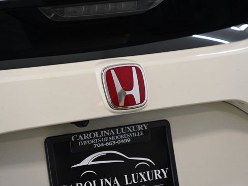 Used 2018 Honda Civic Type R image 15