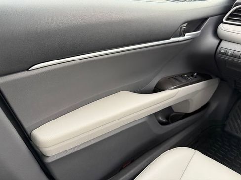 Certified 2024 Toyota Camry SE w/ Convenience Package image 31