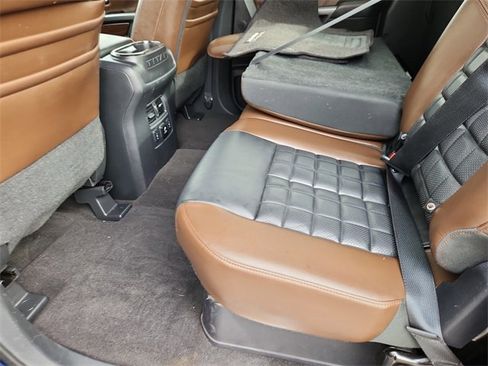 Used 2016 Nissan Titan Platinum Reserve image 8