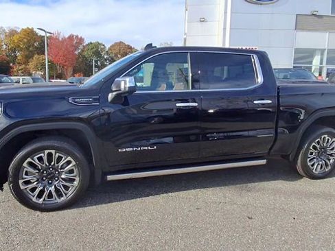 Used 2023 GMC Sierra 1500 Denali Ultimate image 4