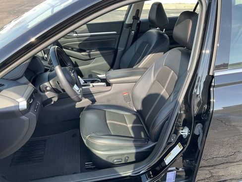 Certified 2024 Nissan Altima 2.5 SR image 11