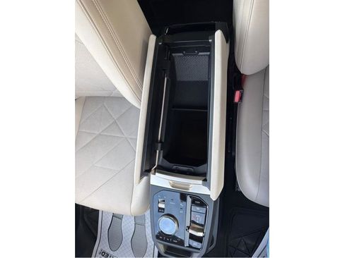Used 2023 BMW iX xDrive50 w/ Sport Package image 20