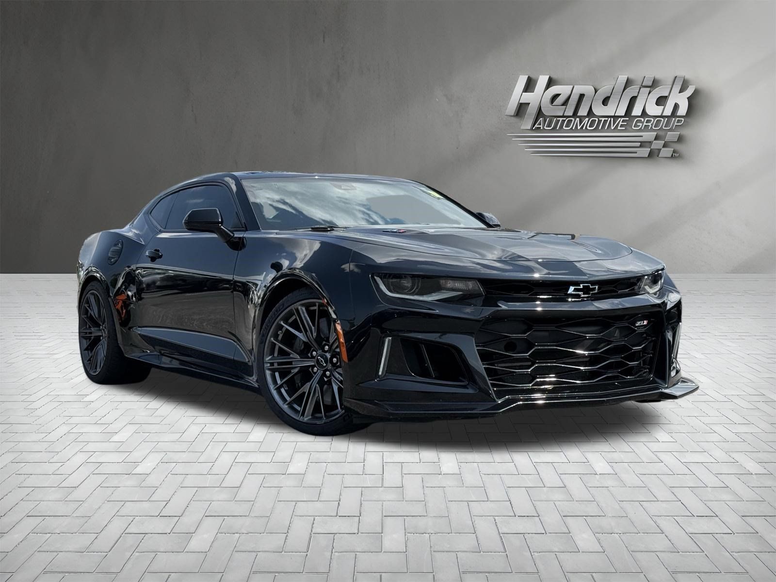 Used 2022 Chevrolet Camaro ZL1 RWD image 2