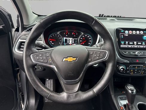 Used 2018 Chevrolet Equinox Premier image 22