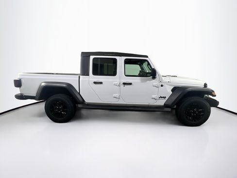 Used 2023 Jeep Gladiator Sport AWD/4WD image 4