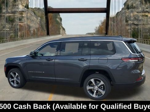 New 2025 Jeep Grand Cherokee L Limited w/ Luxury Tech Group II RWD image 21