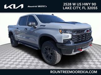 Used 2024 Chevrolet Silverado 1500 ZR2 w/ Technology Package AWD/4WD video 1