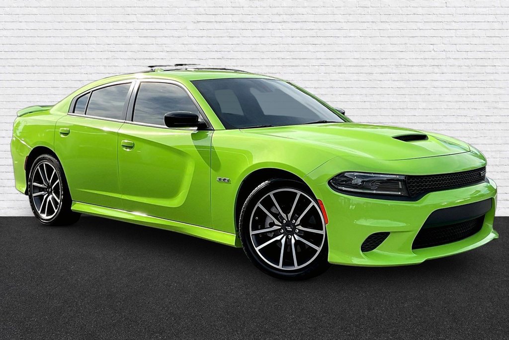 Used 2023 Dodge Charger R/T RWD image 3