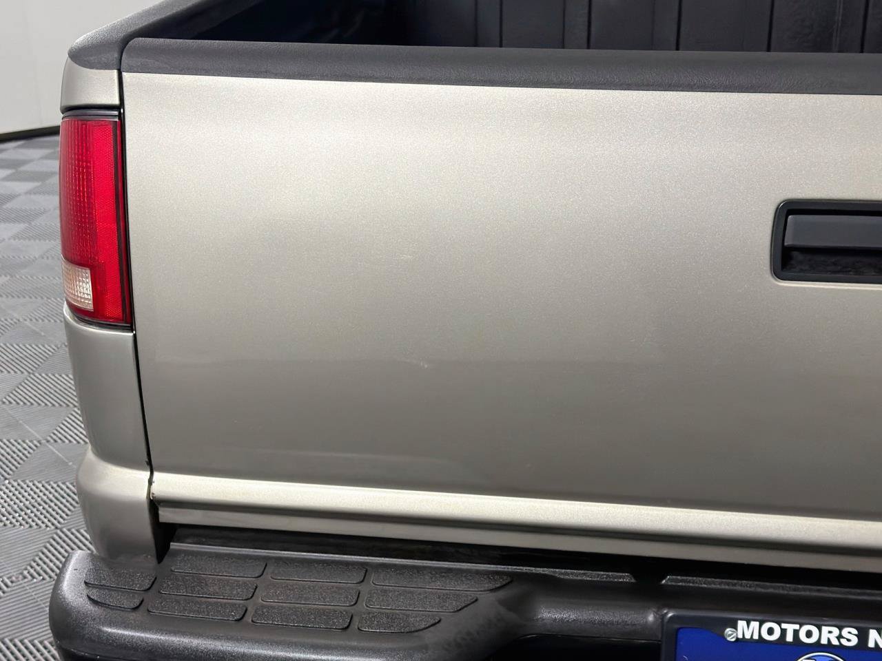 Used 2001 Chevrolet S10 Pickup 4x4 Extended Cab image 20