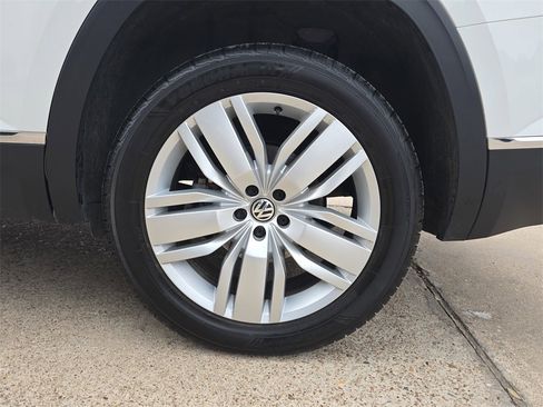 Used 2019 Volkswagen Atlas SEL image 34