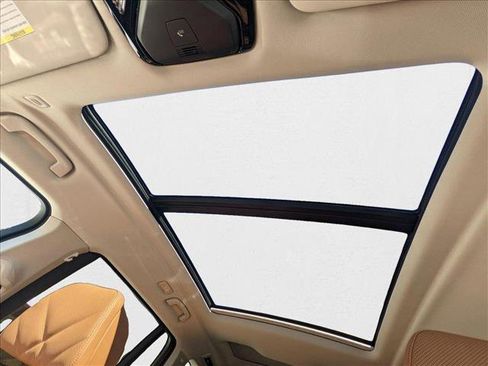 Used 2026 BMW X7 xDrive40i w/ Premium Package image 15