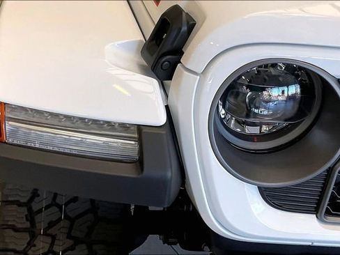 New 2026 Jeep Gladiator Mojave image 11