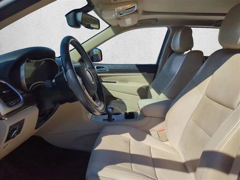 Used 2014 Jeep Grand Cherokee Limited w/ Luxury Group II image 14