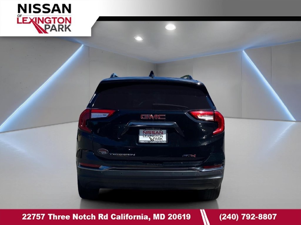 Used 2023 GMC Terrain AT4 AWD/4WD image 5