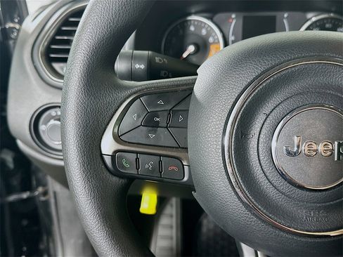 Used 2022 Jeep Renegade Sport w/ Sport Appearance Group image 25