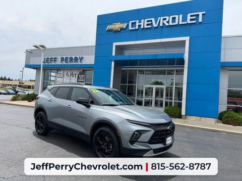 Used 2024 Chevrolet Blazer LT w/ Convenience Package FWD image 1