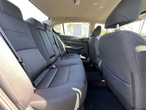 Used 2024 Nissan Altima 2.5 SV FWD image 20