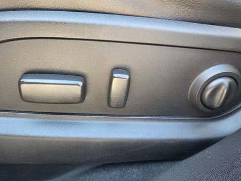 Used 2017 GMC Acadia Limited SLT image 19