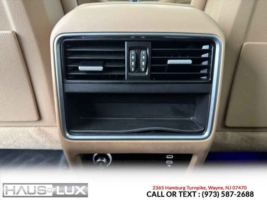 Used 2020 Porsche Cayenne AWD/4WD image 25