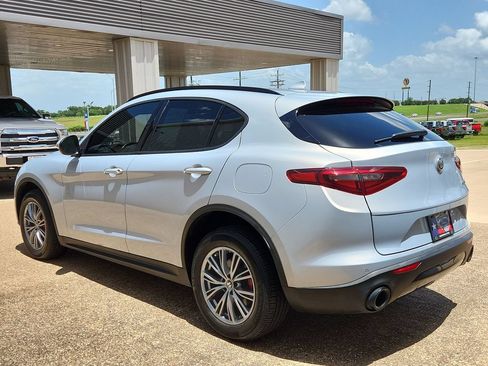 Used 2022 Alfa Romeo Stelvio Sprint RWD image 21