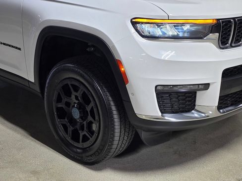 Used 2023 Jeep Grand Cherokee L Limited w/ Luxury Tech Group II AWD/4WD image 10