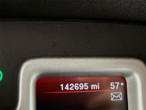 Used 2019 Dodge Journey SE w/ Premium Group image 18