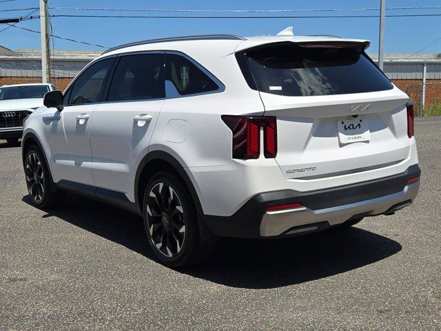 Used 2025 Kia Sorento SX FWD image 8