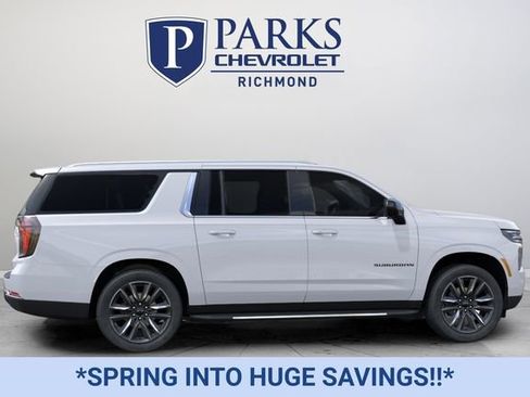 New 2026 Chevrolet Suburban LS image 5