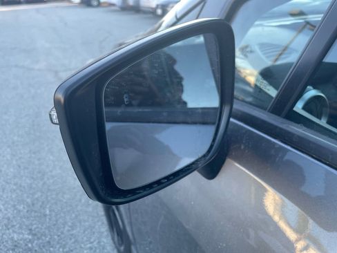 New 2025 Nissan Versa SR w/ Trunk Package image 34