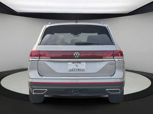Used 2024 Volkswagen Atlas SE w/ Black Wheel Package AWD/4WD image 7