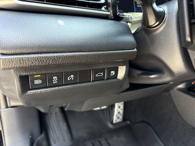 Used 2025 Toyota Camry XSE FWD image 34
