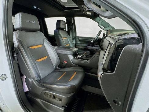 Used 2024 GMC Sierra 2500 AT4 w/ AT4 Premium Plus Package image 28