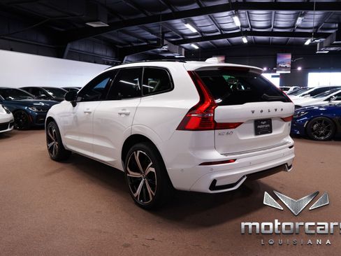 Used 2023 Volvo XC60 B5 Ultimate w/ Protection Package Premier image 5