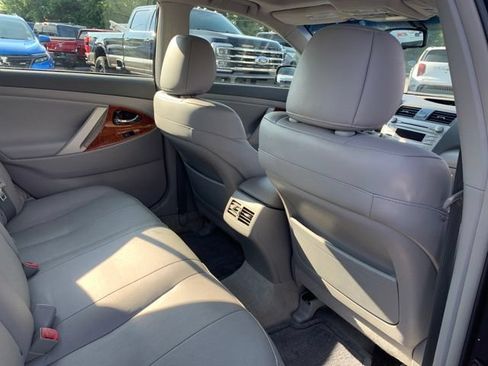 Used 2010 Toyota Camry XLE FWD image 12