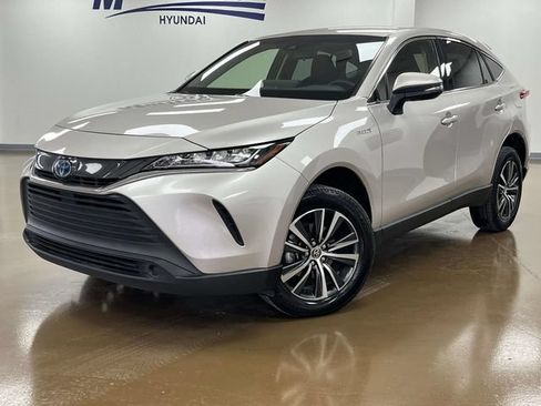 Used 2021 Toyota Venza LE w/ Carpet Mat Package (TMS) AWD/4WD image 1