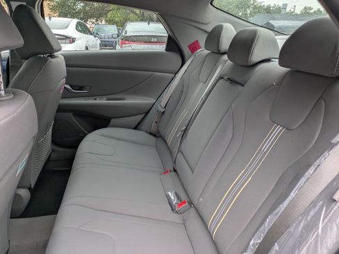 New 2026 Hyundai Elantra SEL Sport FWD image 14
