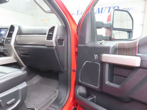 Used 2021 Ford F250 Lariat w/ Lariat Ultimate Package AWD/4WD image 31