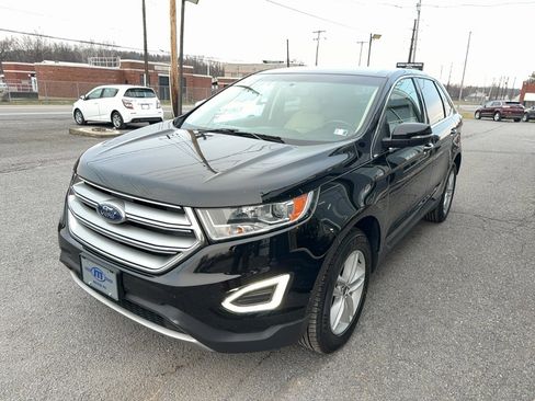 Used 2018 Ford Edge SEL w/ Equipment Group 201A image 4