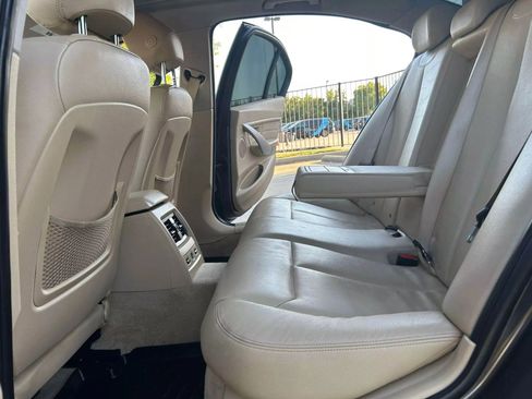 Used 2014 BMW 320i xDrive Sedan image 12