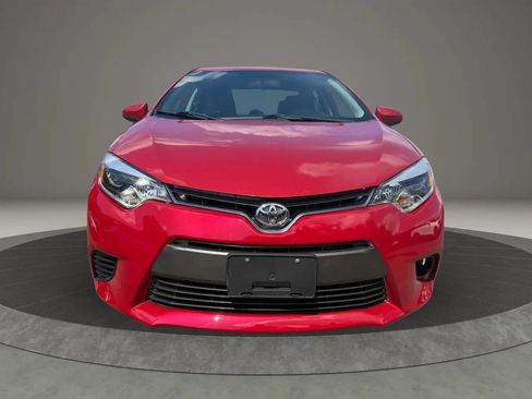 Used 2015 Toyota Corolla LE FWD image 2