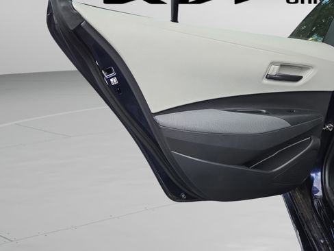 Used 2022 Toyota Corolla LE FWD image 27