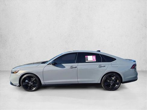 Used 2024 Honda Accord Sport image 9