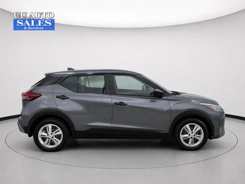 Used 2021 Nissan Kicks S FWD image 8