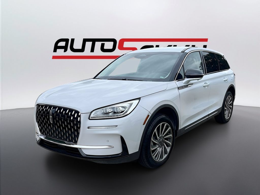 Used 2025 Lincoln Corsair Reserve FWD image 3