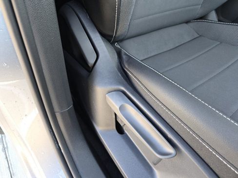 New 2024 Volkswagen Taos SE image 26