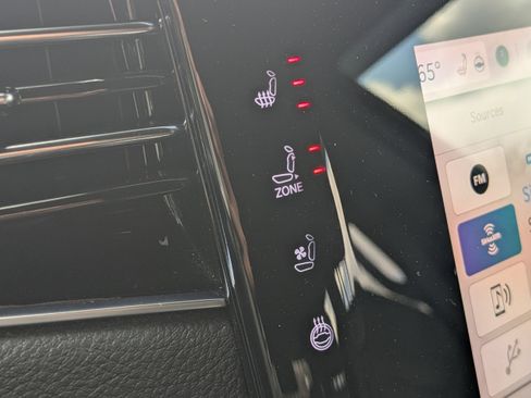 Used 2023 Jeep Wagoneer 2WD w/ Mopar Step-Up Package image 22