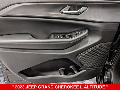 Used 2023 Jeep Grand Cherokee L Laredo AWD/4WD image 14