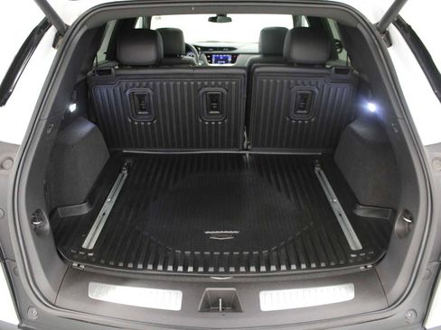 Certified 2023 Cadillac XT5 Premium Luxury image 9