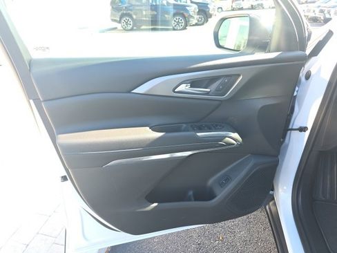 New 2026 Chevrolet Traverse LT w/ Driver Confidence Package image 10