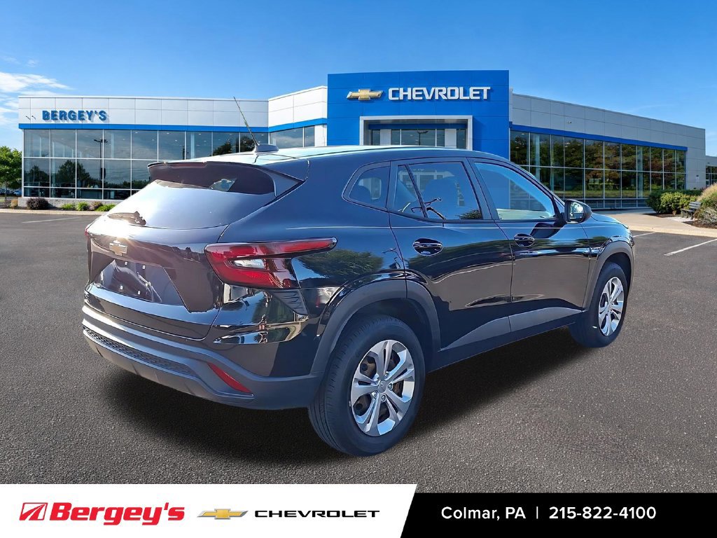 Certified 2024 Chevrolet Trax LS FWD image 5